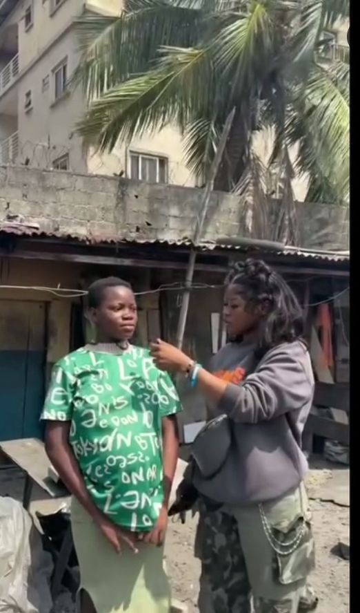 “Why I abandoned my father’s house” – Pregnant teenager