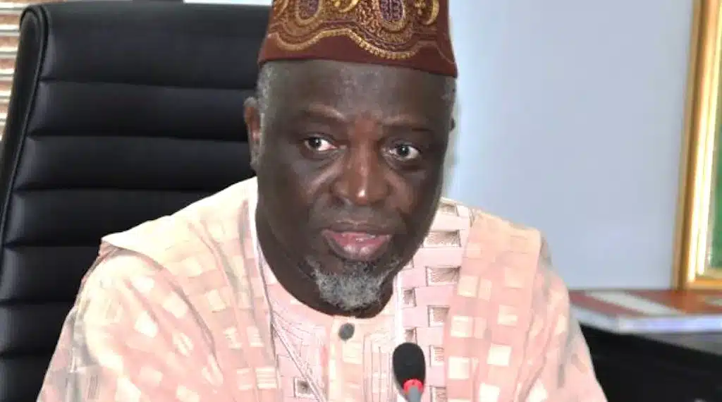 JAMB registrar in tears, apologizes to students, parents