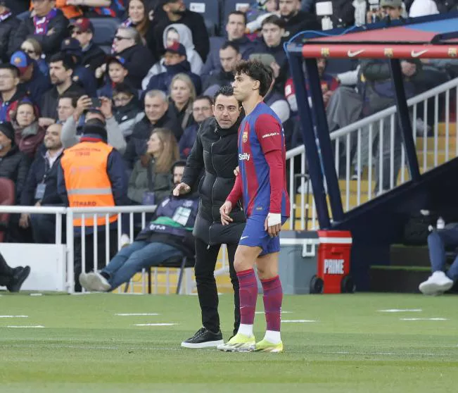 Xavi desperate for Manchester United job as Amorim faces mounting pressure