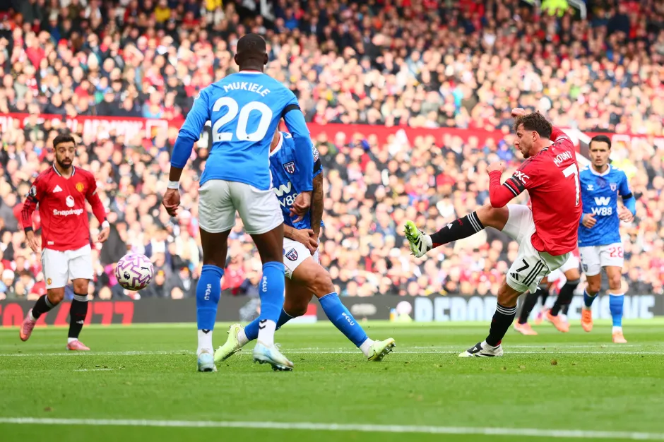 Mount, Sesko fire Manchester United past Sunderland