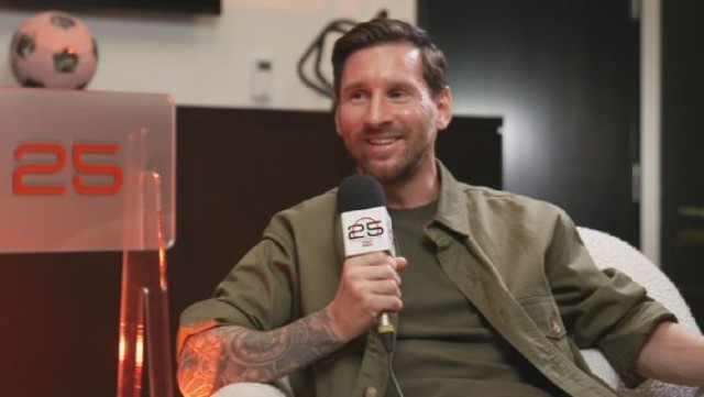 Messi: Guardiola is very special to me, he is the best coach of all time